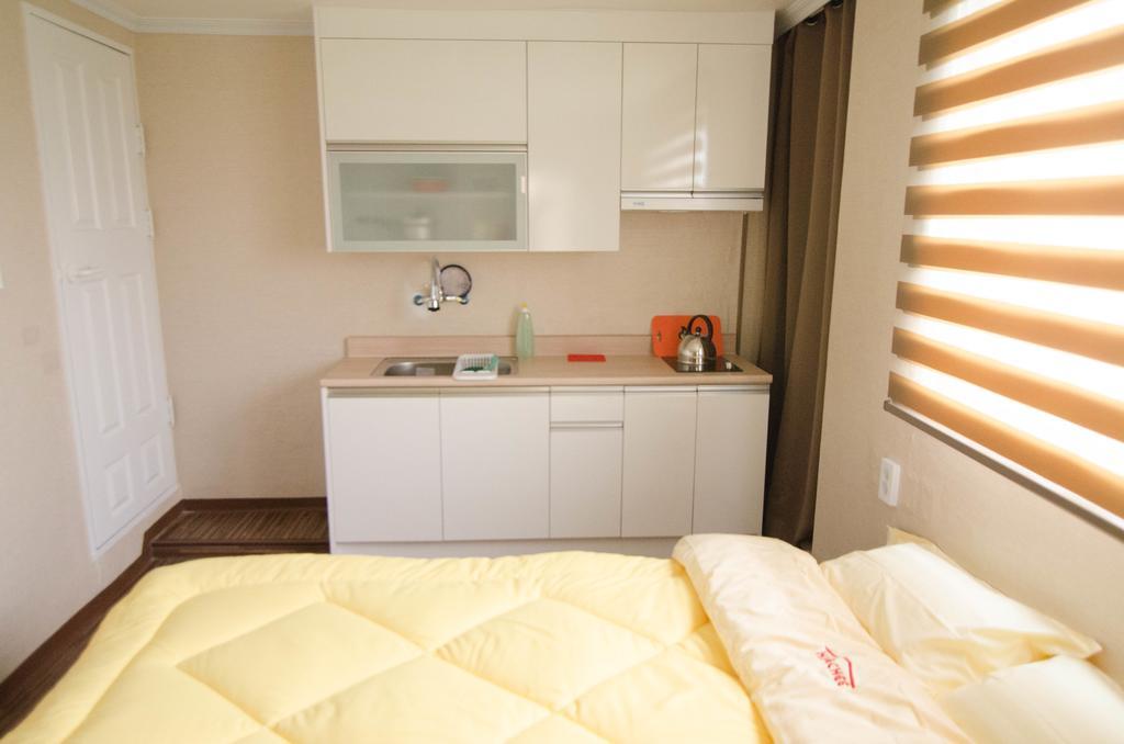 Yakorea Hostel Hongdae Seoul Exterior photo