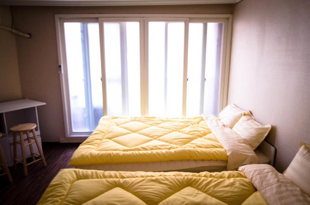 Yakorea Hostel Hongdae Seoul Exterior photo