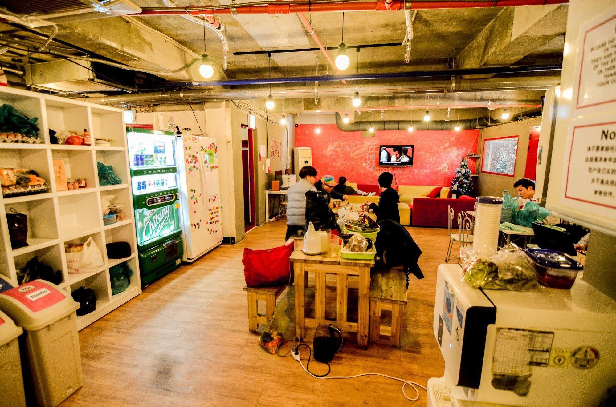 Yakorea Hostel Hongdae Seoul Exterior photo