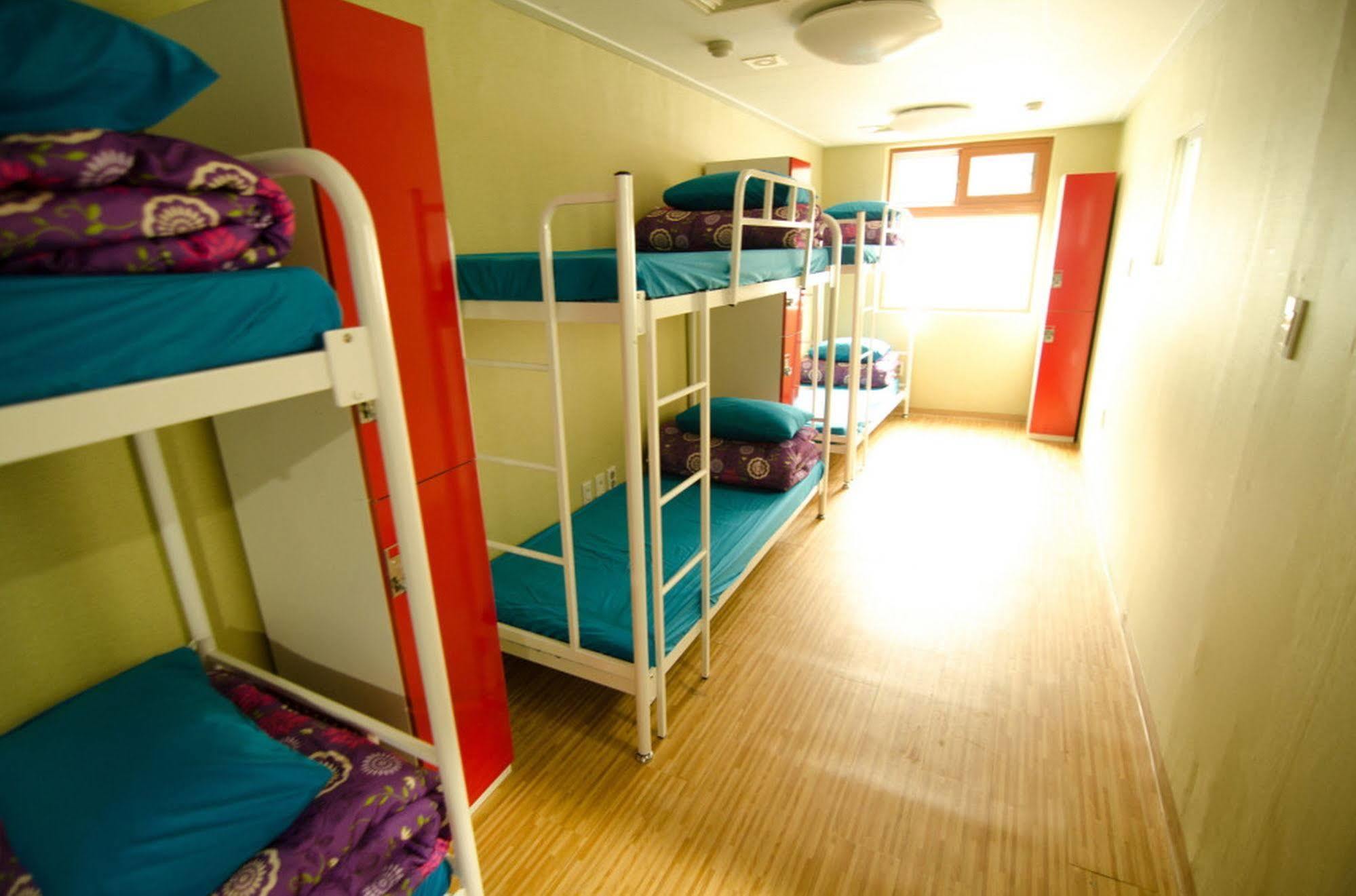 Yakorea Hostel Hongdae Seoul Exterior photo