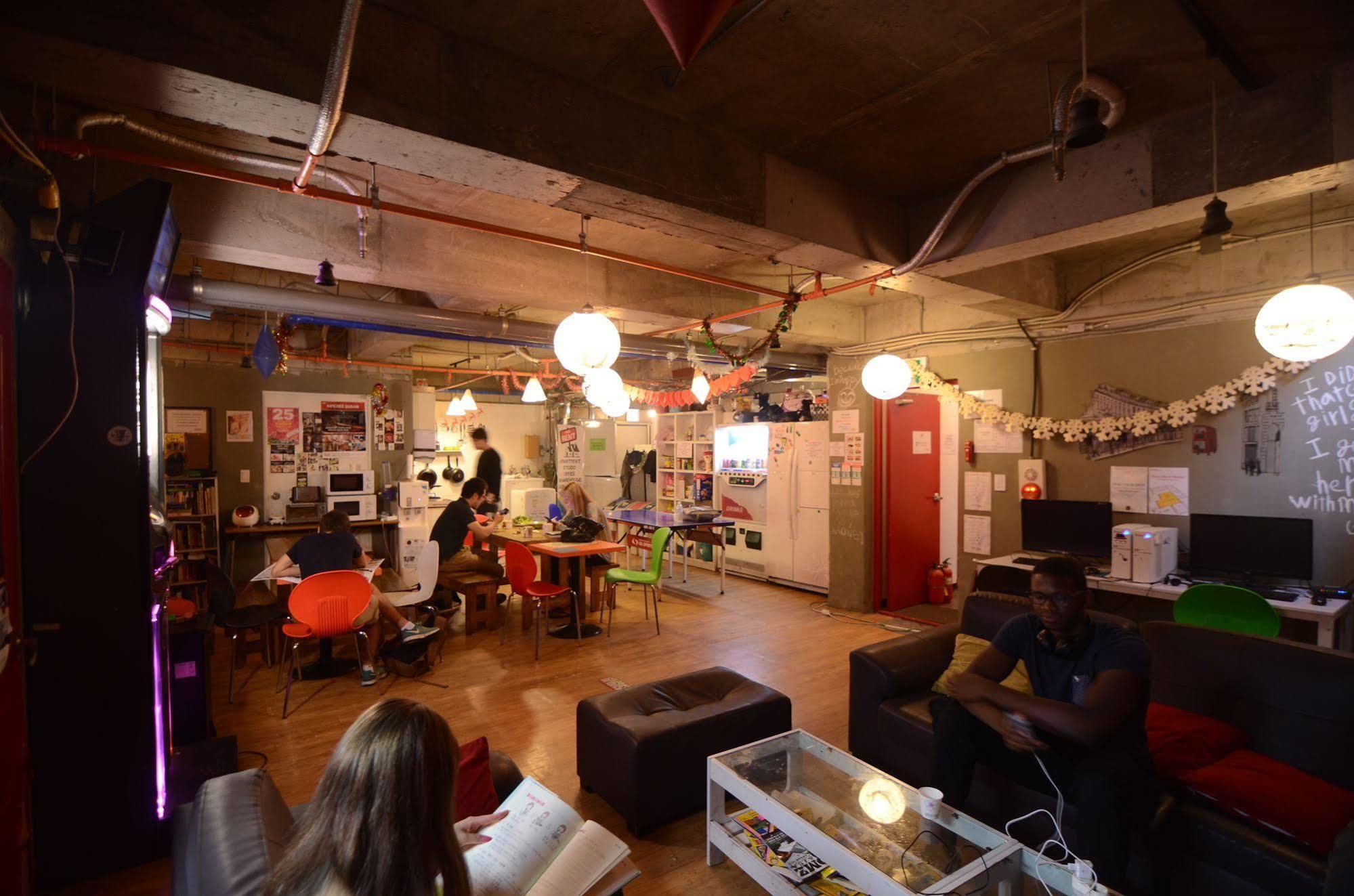 Yakorea Hostel Hongdae Seoul Exterior photo