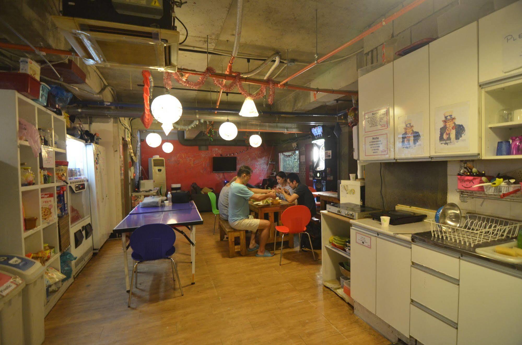 Yakorea Hostel Hongdae Seoul Exterior photo
